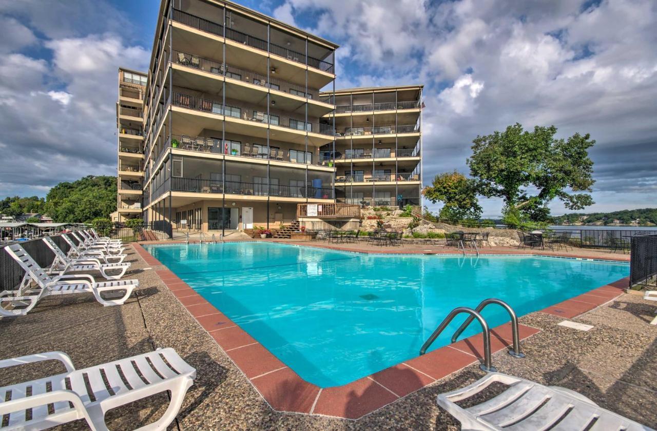 Bright Waterfront Condo With Resort Amenities! Lake Ozark Kültér fotó
